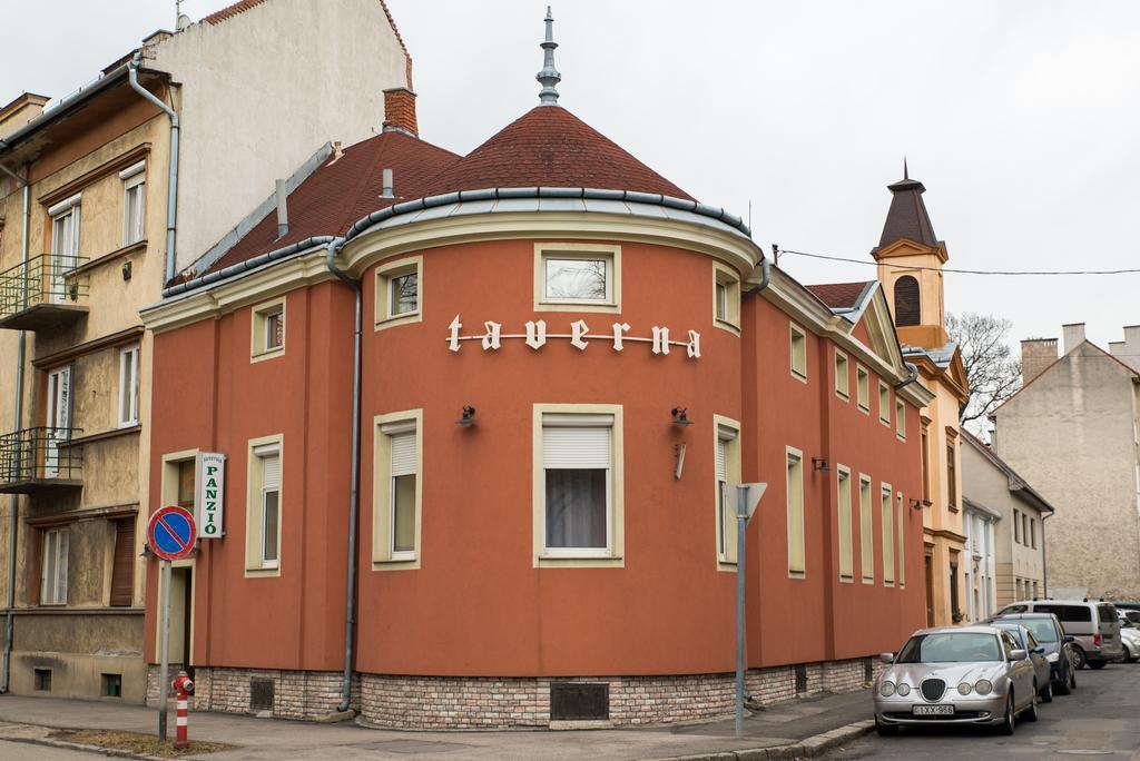 Taverna Panzio Шопрон Экстерьер фото